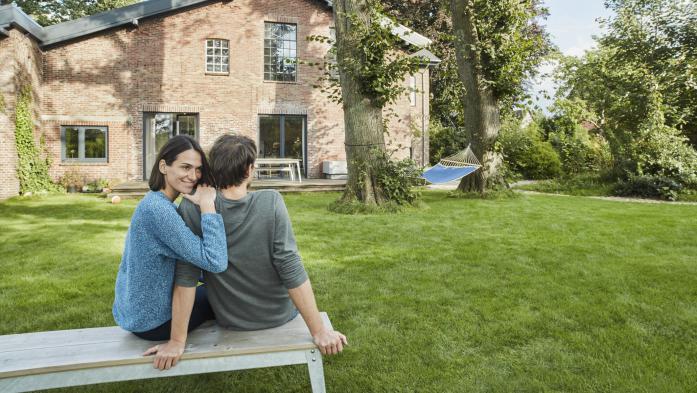 couple in yard